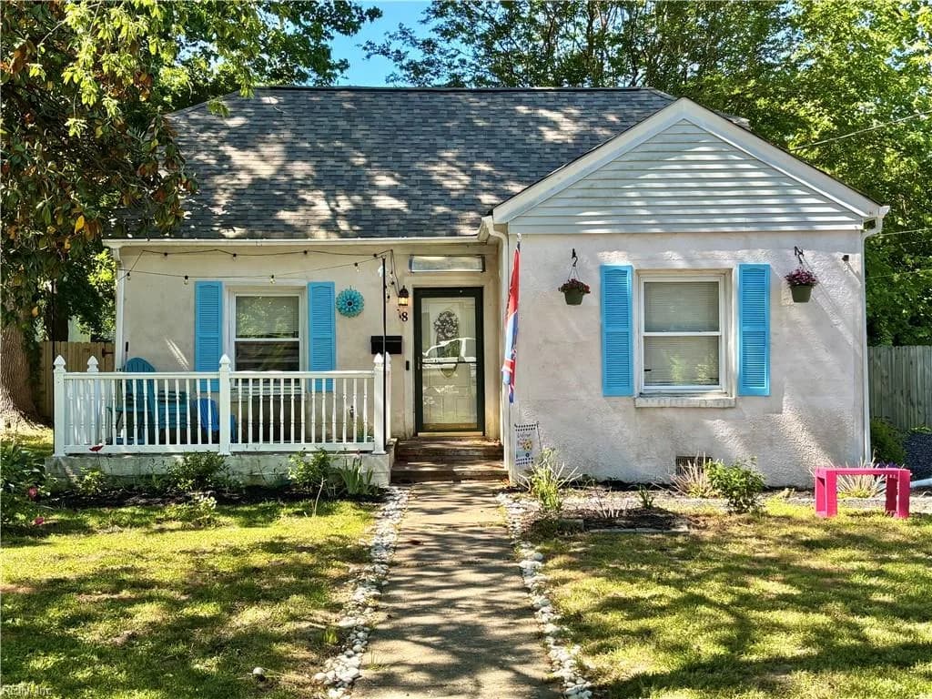 8 Clover ST, HAMPTON VA 23669 - Main photo