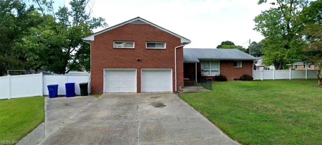 17 Warren DR, NEWPORTNEWS VA 23608 - Photo 2