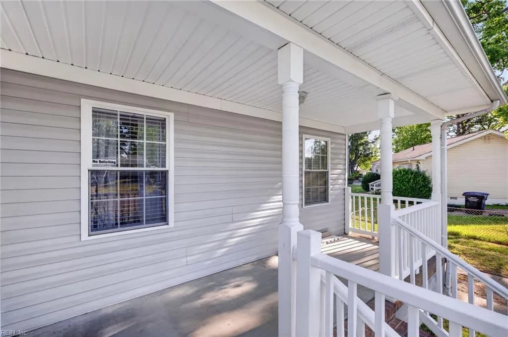 802 Hancock AVE, PORTSMOUTH VA 23701 - Photo 4
