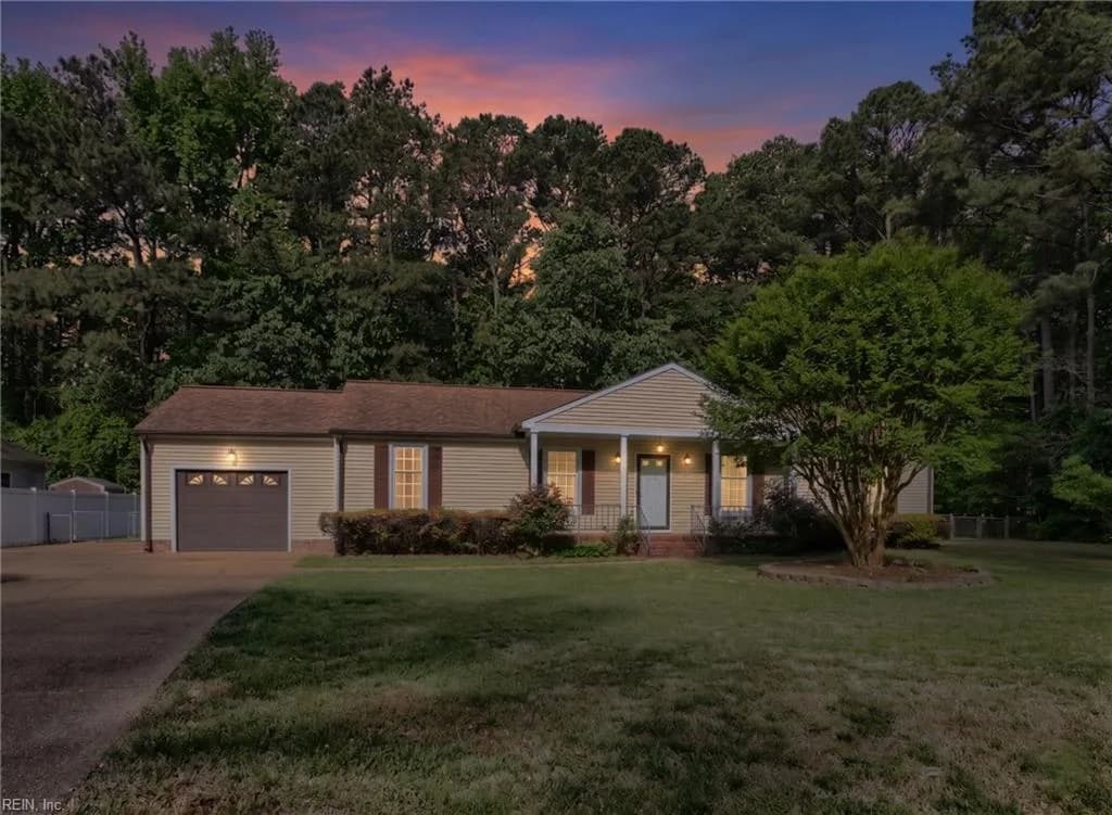 2072 Snug Harbor DR, HAYES VA 23072 - Photo 2