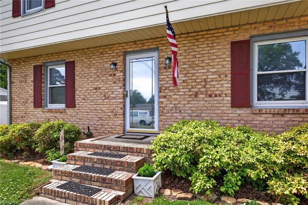 2904 Sir Walter CRES, CHESAPEAKE VA 23321 - Photo 5