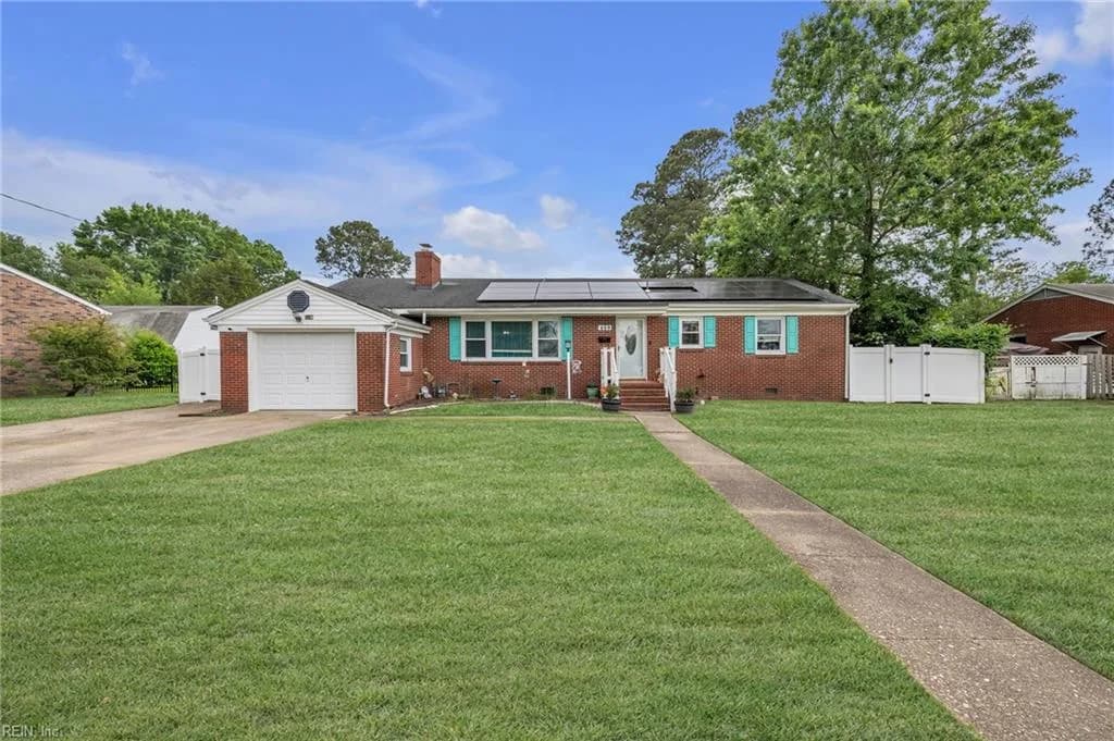 409 Shoreline DR, HAMPTON VA 23669 - Photo 3