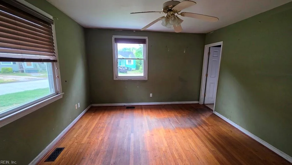 65 Cavalier RD, HAMPTON VA 23669 - Photo 4