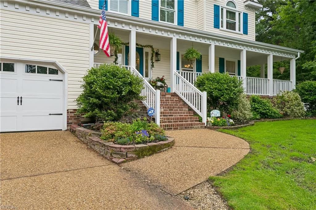 204 Jacobs RN, YORKTOWN VA 23692 - Photo 3