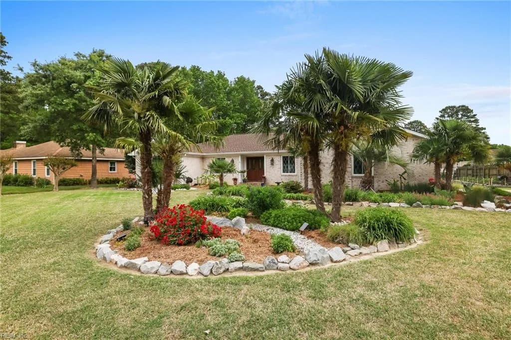 2608 E LAKE DR, VIRGINIABEACH VA 23454 - Photo 3