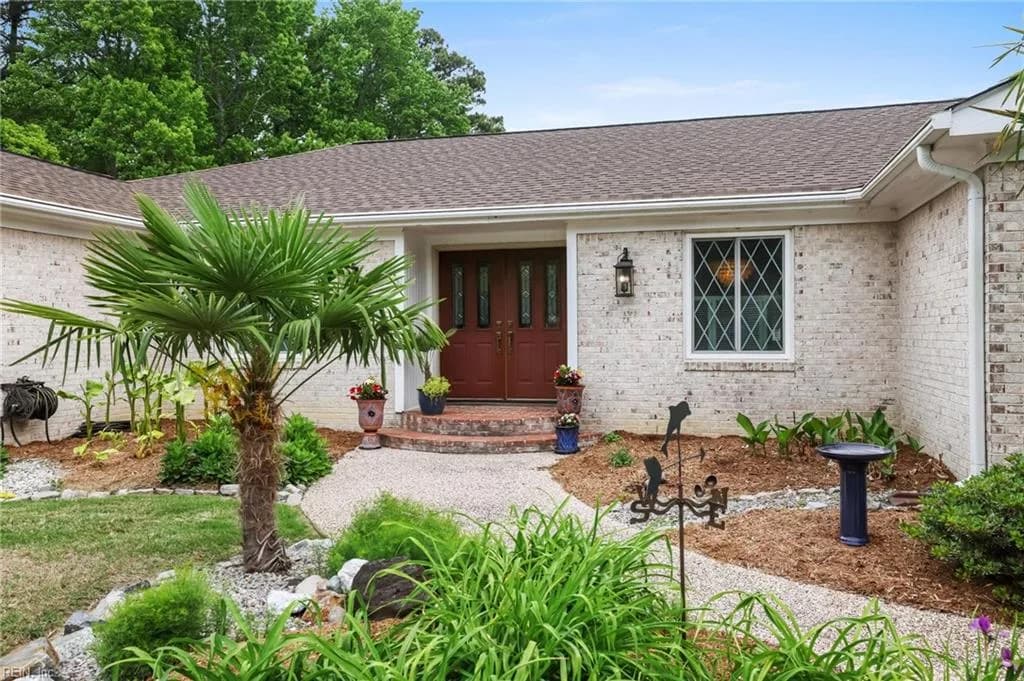 2608 E LAKE DR, VIRGINIABEACH VA 23454 - Photo 5