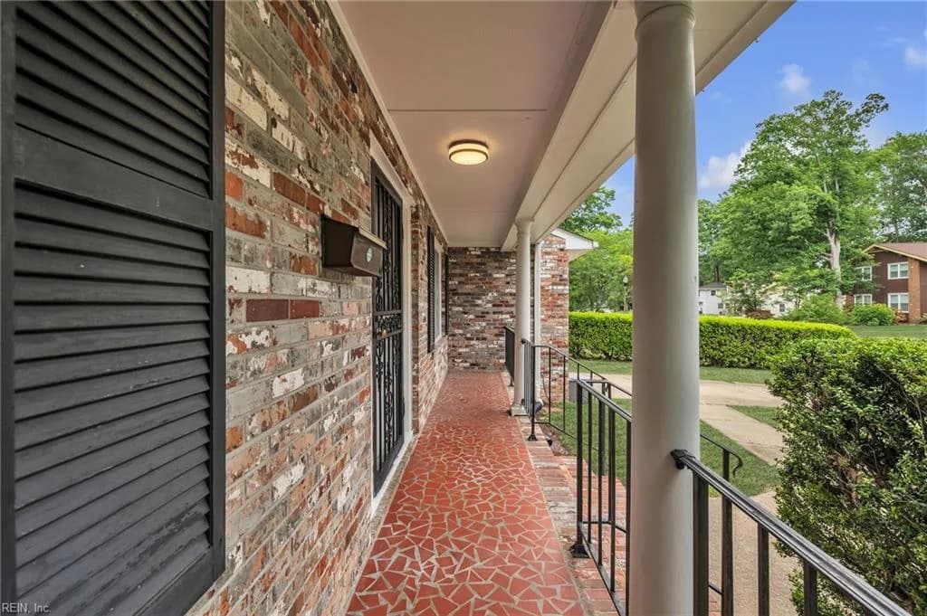 729 Jouett DR, NEWPORTNEWS VA 23608 - Photo 5