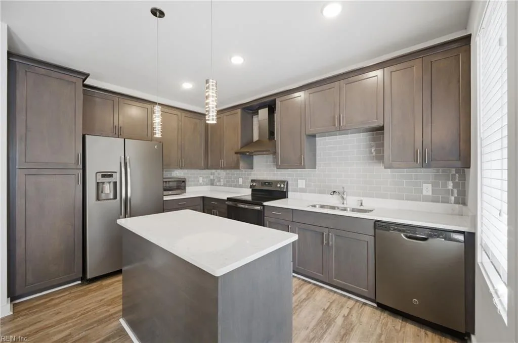 7922 Shore DR #307, NORFOLK VA 23518 - Photo 2