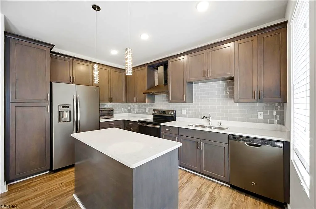 7922 Shore DR #307, NORFOLK VA 23518 - Main photo