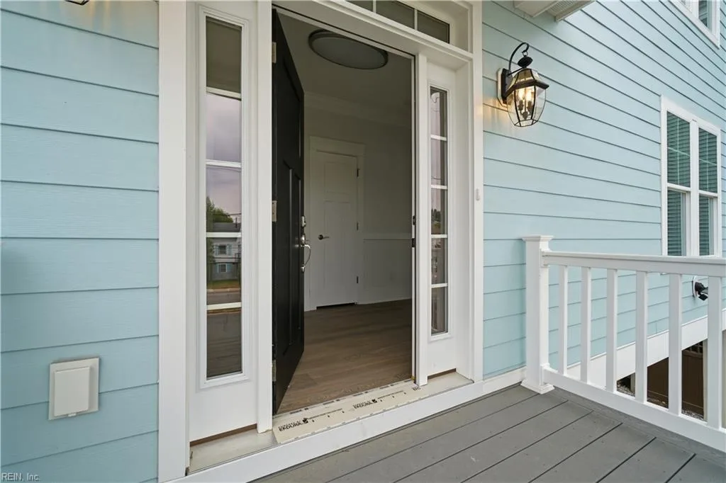 966 W Ocean View AVE, NORFOLK VA 23503 - Photo 4