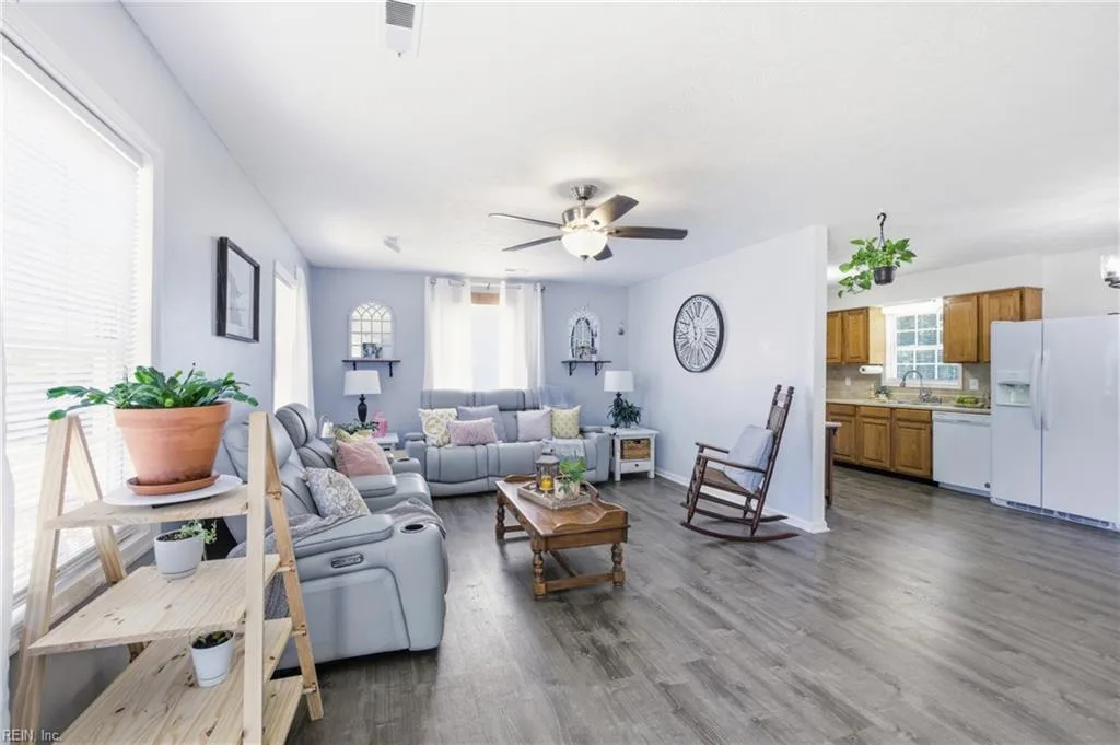 81 Easy ST, DUTTON VA 23050 - Photo 4
