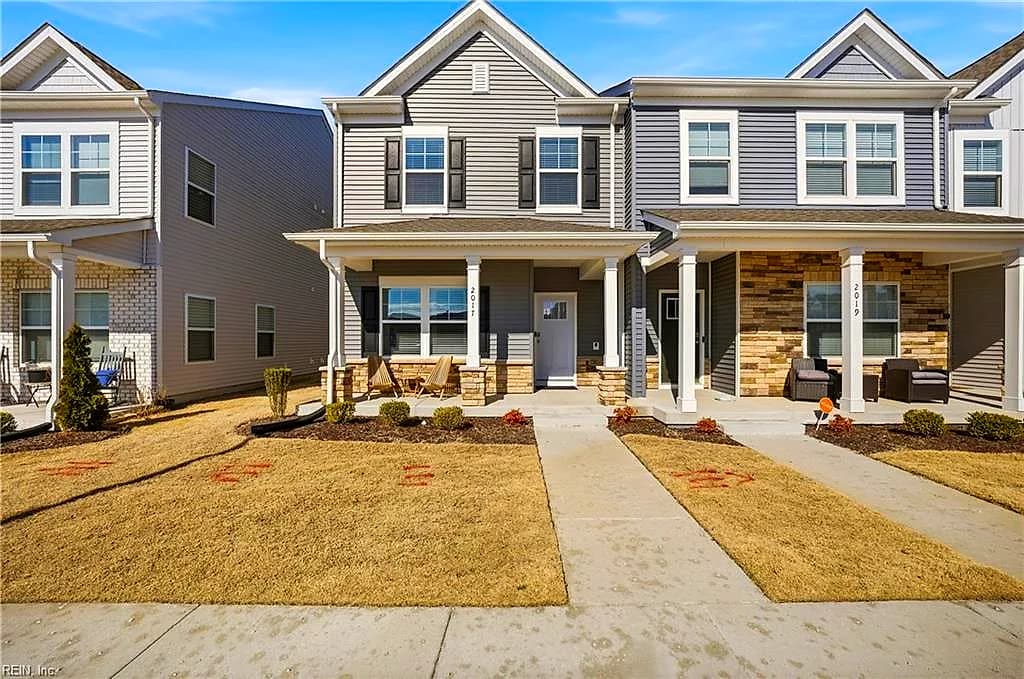 2017 Melbourne ST, NEWPORT NEWS VA 23608 - Main photo