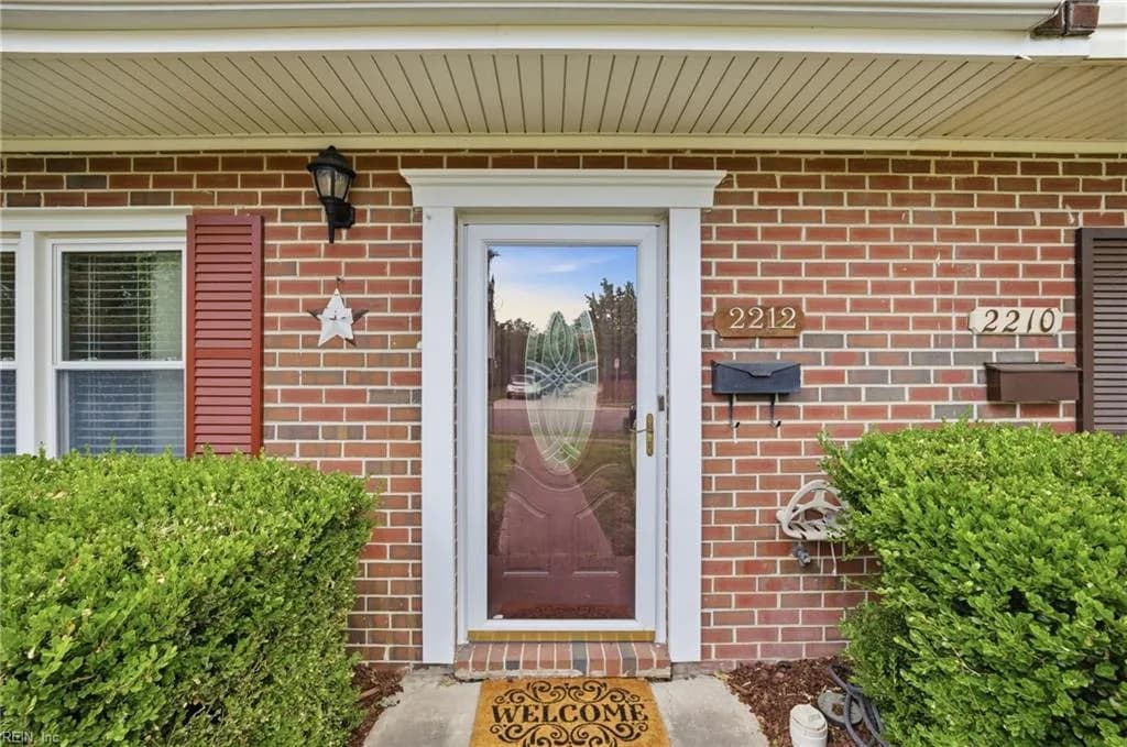 2212 Sedgewick DR, VIRGINIABEACH VA 23454 - Photo 2
