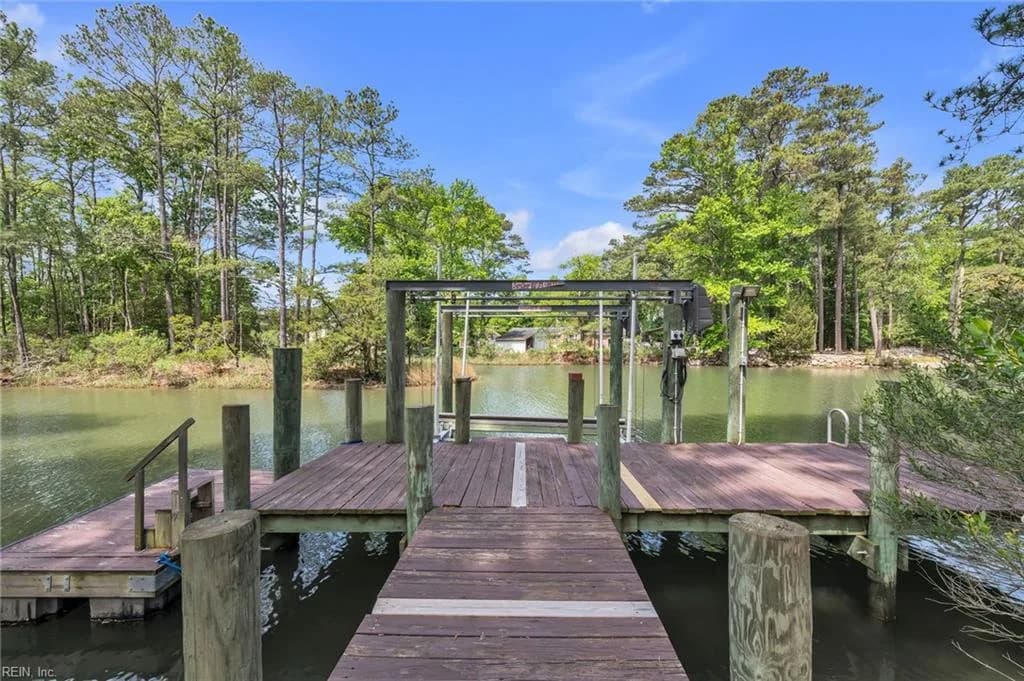 247 Hunts Neck RD, POQUOSON VA 23662 - Photo 3
