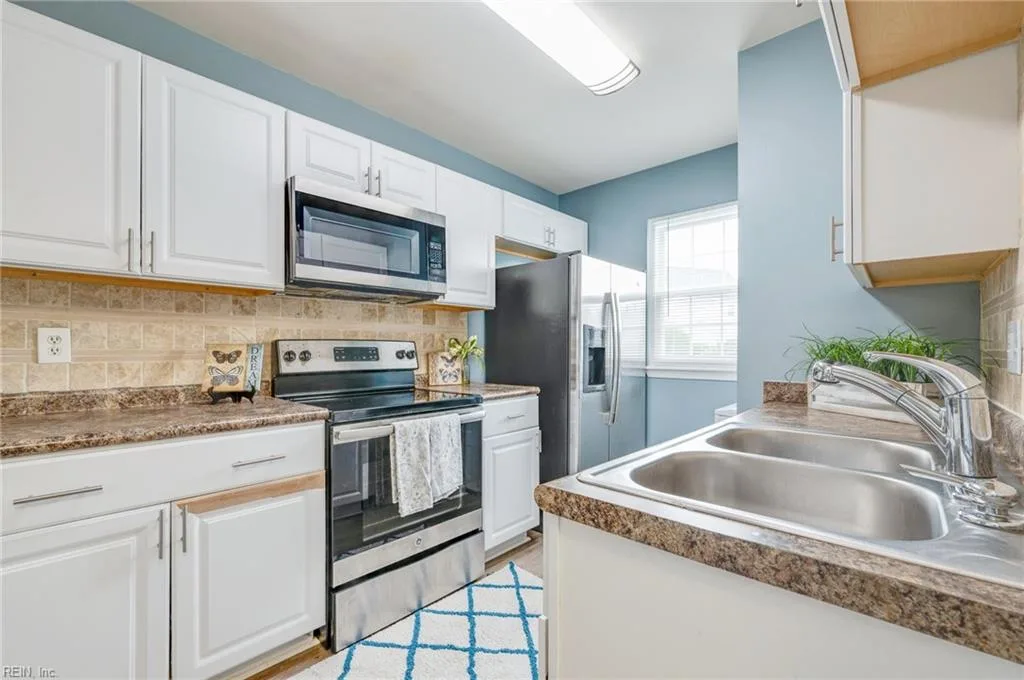1404 Wendfield DR #102, VIRGINIABEACH VA 23453 - Photo 4