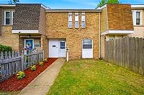 5704 Colter CT, VIRGINIA BEACH VA 23462 - Main photo