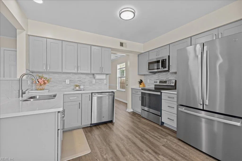 3456 Pasture LN, VIRGINIABEACH VA 23453 - Photo 4