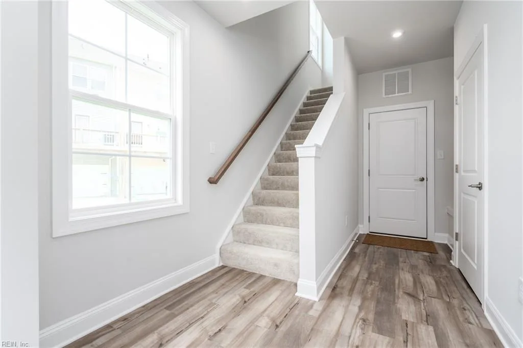 2011 Stanford LN, NEWPORTNEWS VA 23608 - Photo 4
