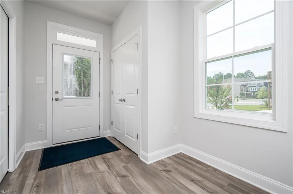 2011 Stanford LN, NEWPORTNEWS VA 23608 - Photo 5