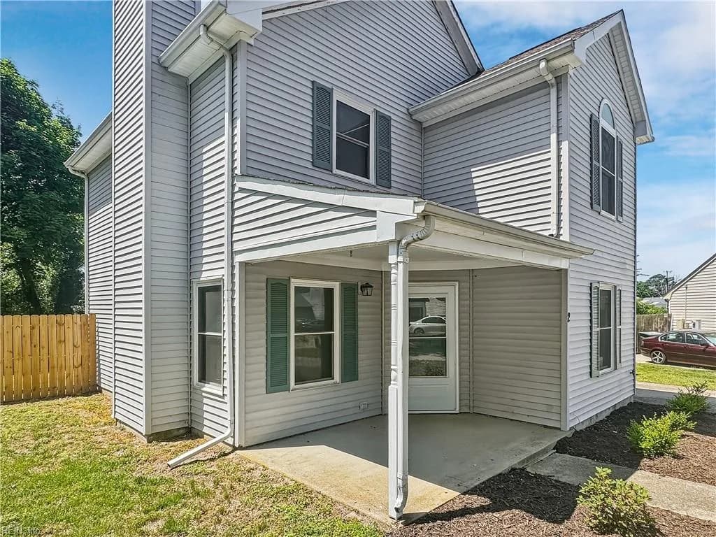 2 Northcutt DR, HAMPTON VA 23664 - Photo 5