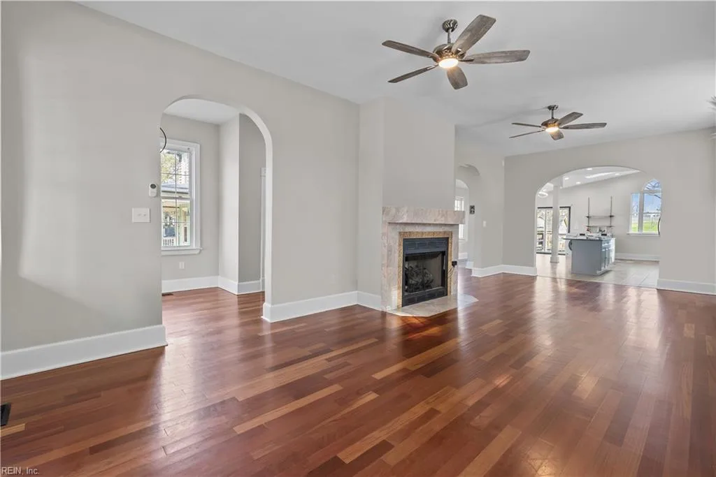 421 E Pembroke AVE, HAMPTON VA 23669 - Photo 3