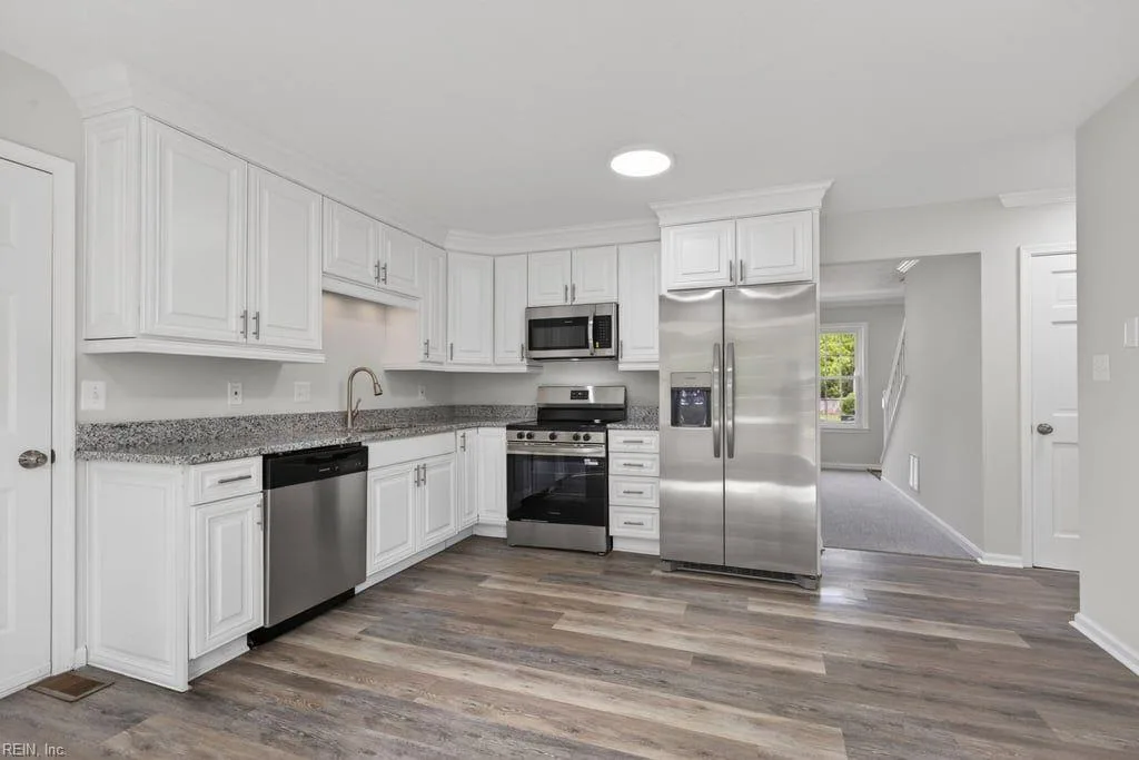 220 Drummonds WAY, HAMPTON VA 23669 - Photo 4
