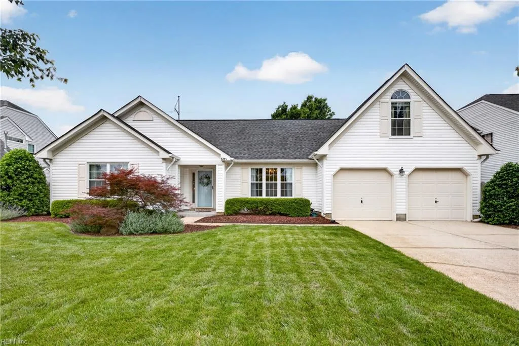 3281 Fayette DR, Virginia Beach — 4 bed Residential, 2,279 sqft