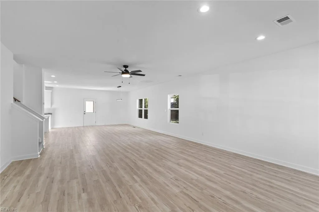 2590 Waverly Way, Norfolk, VA 23504, USA - Photo 4