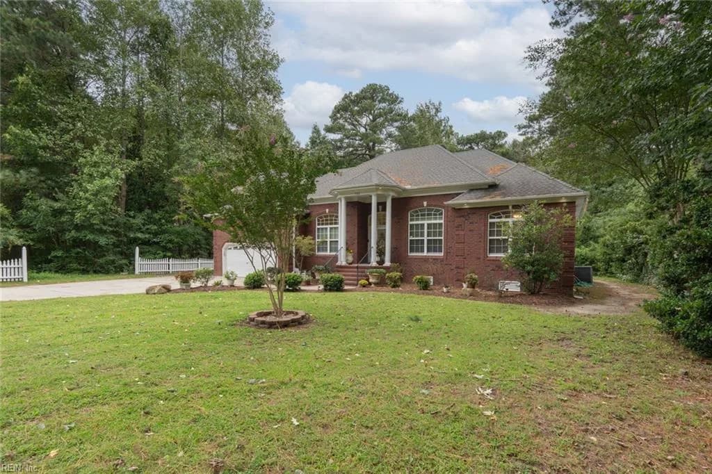 732 Washington DR, CHESAPEAKE VA 23322 - Main photo