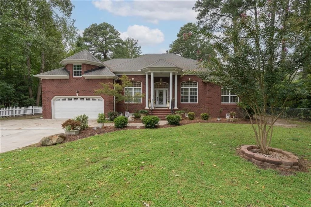 732 Washington DR, CHESAPEAKE VA 23322