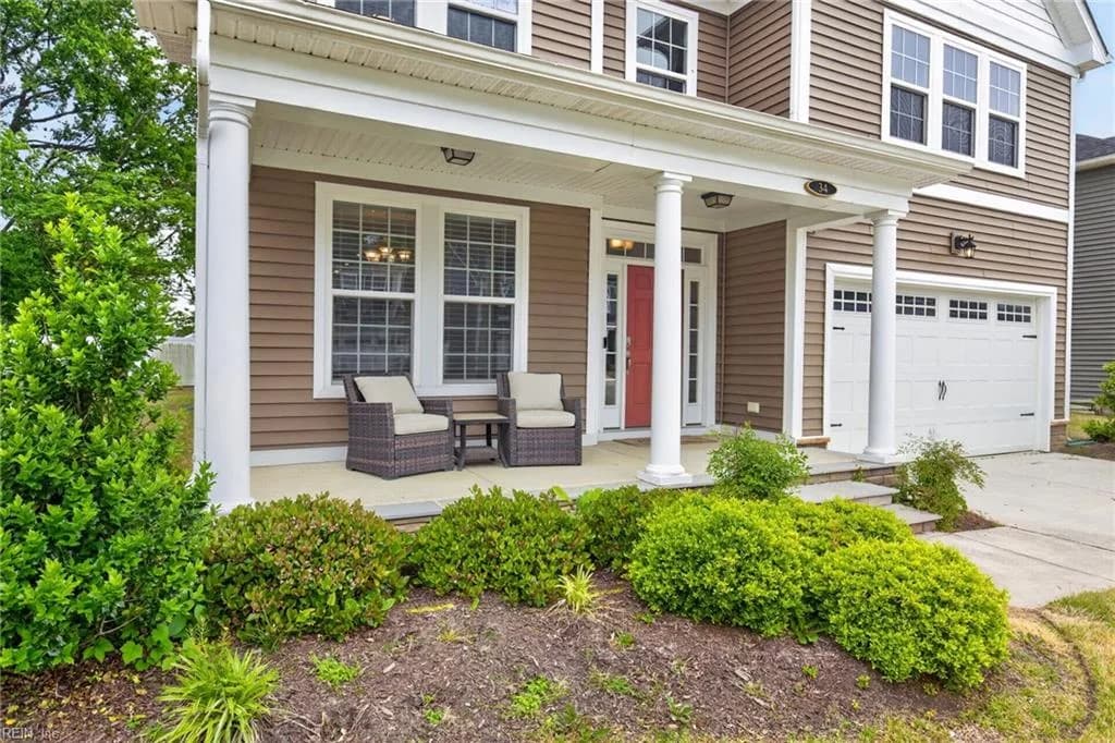 34 E Berkley DR, HAMPTON VA 23663 - Main photo