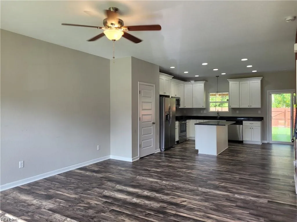 2030 Nansemond PW, SUFFOLK VA 23434 - Photo 3