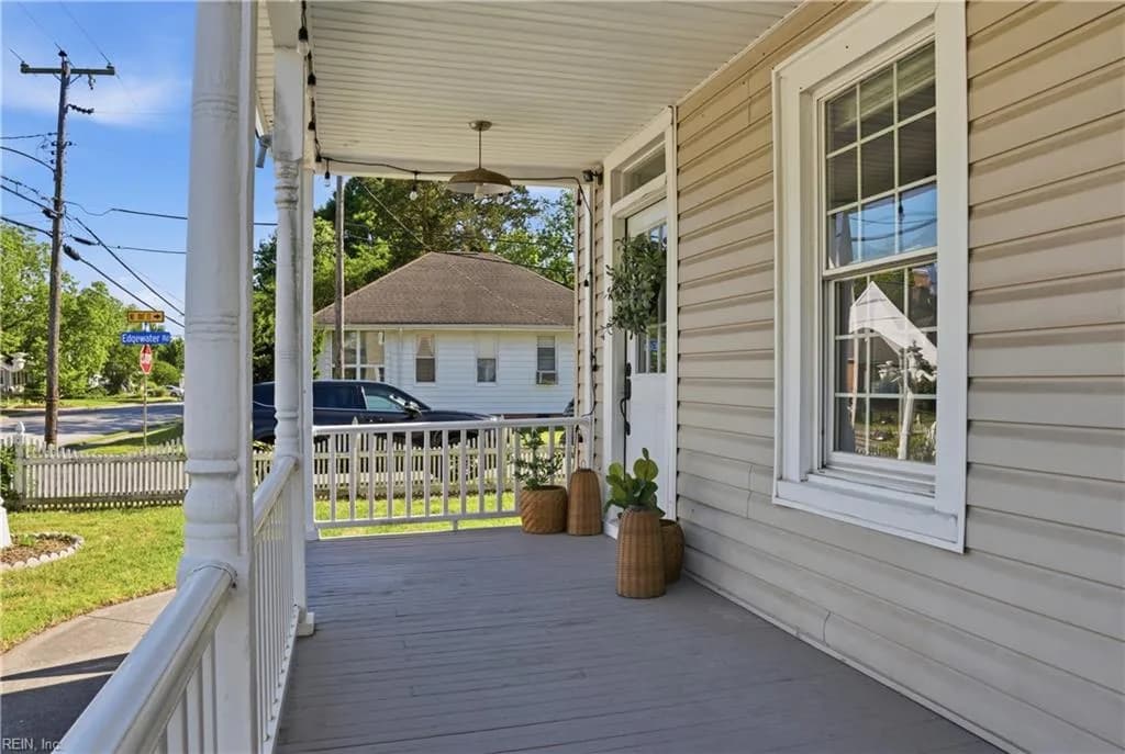 201 Beach RD, HAMPTON VA 23664 - Photo 5