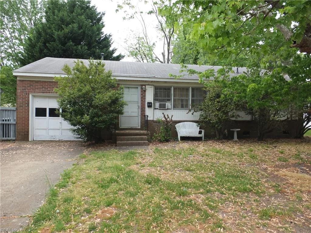 218 Clemwood PW, HAMPTON VA 23669 - Main photo