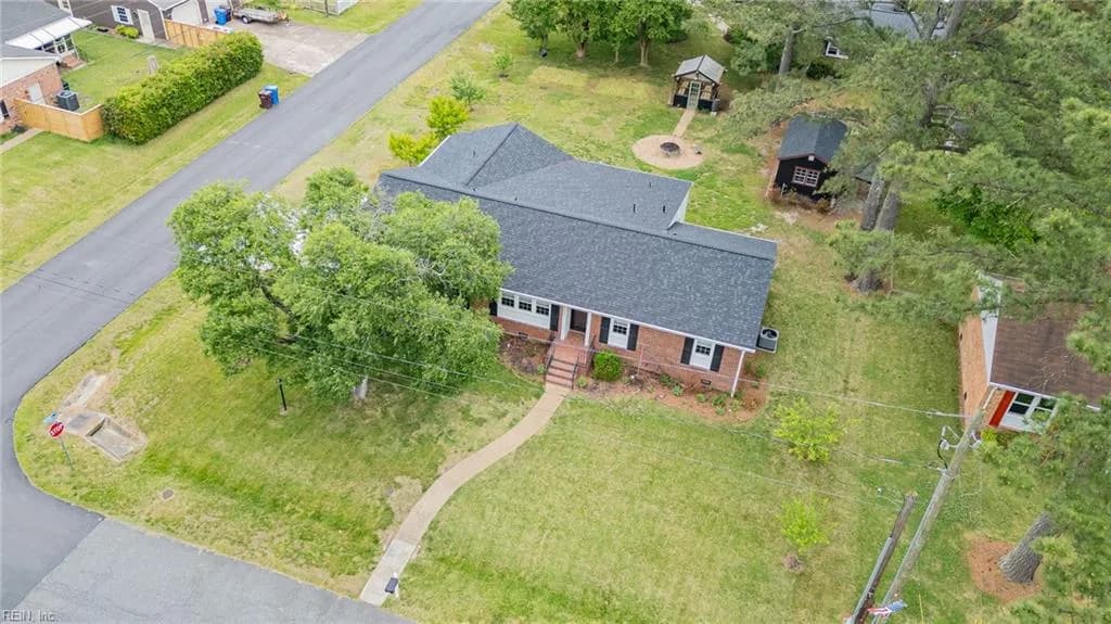 601 Warren AVE, CHESAPEAKE VA 23320 - Photo 2