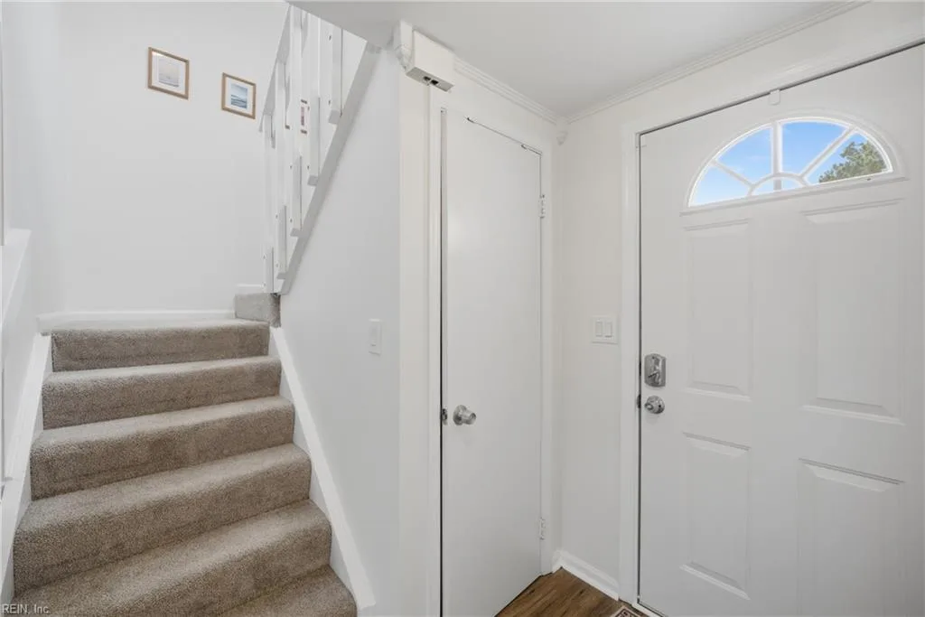 5316 Glenville CIR, VIRGINIABEACH VA 23464 - Photo 4