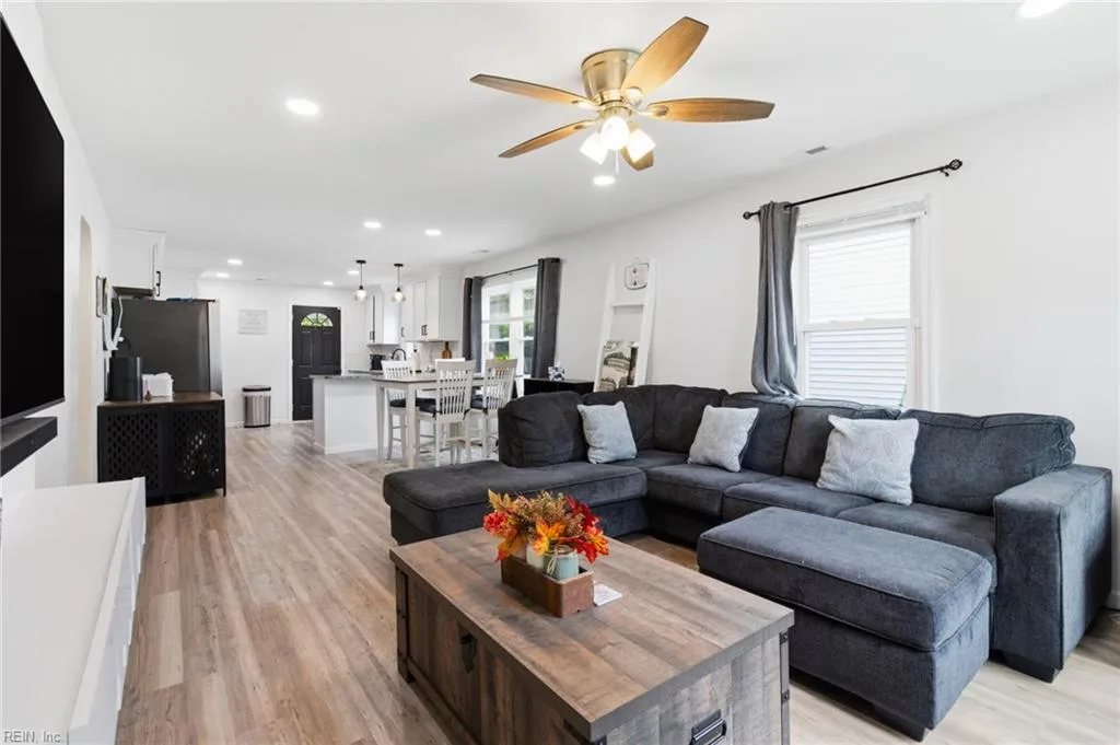 723 North AVE, NEWPORTNEWS VA 23605 - Photo 5