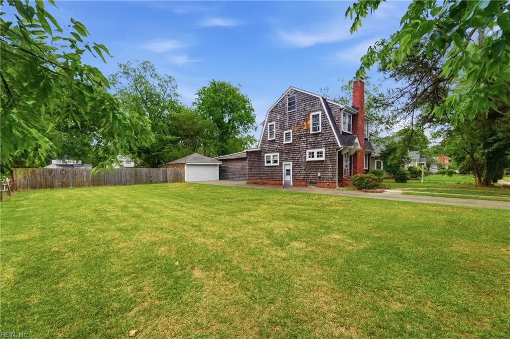 154 Alleghany RD, HAMPTON VA 23661 - Photo 5