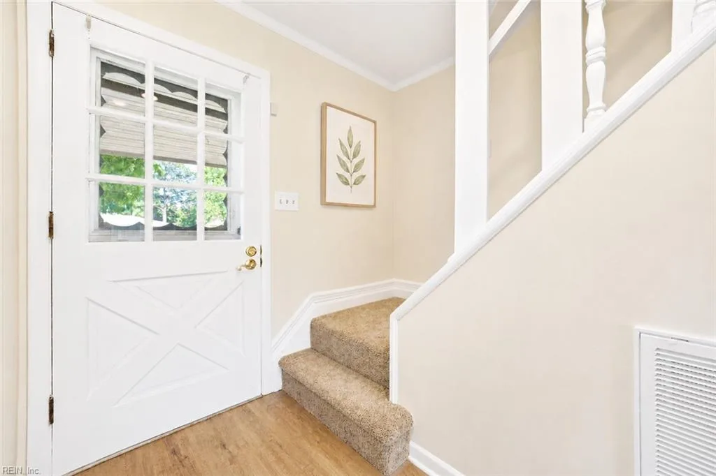 3861 Old Colony CIR, VIRGINIABEACH VA 23452 - Photo 5