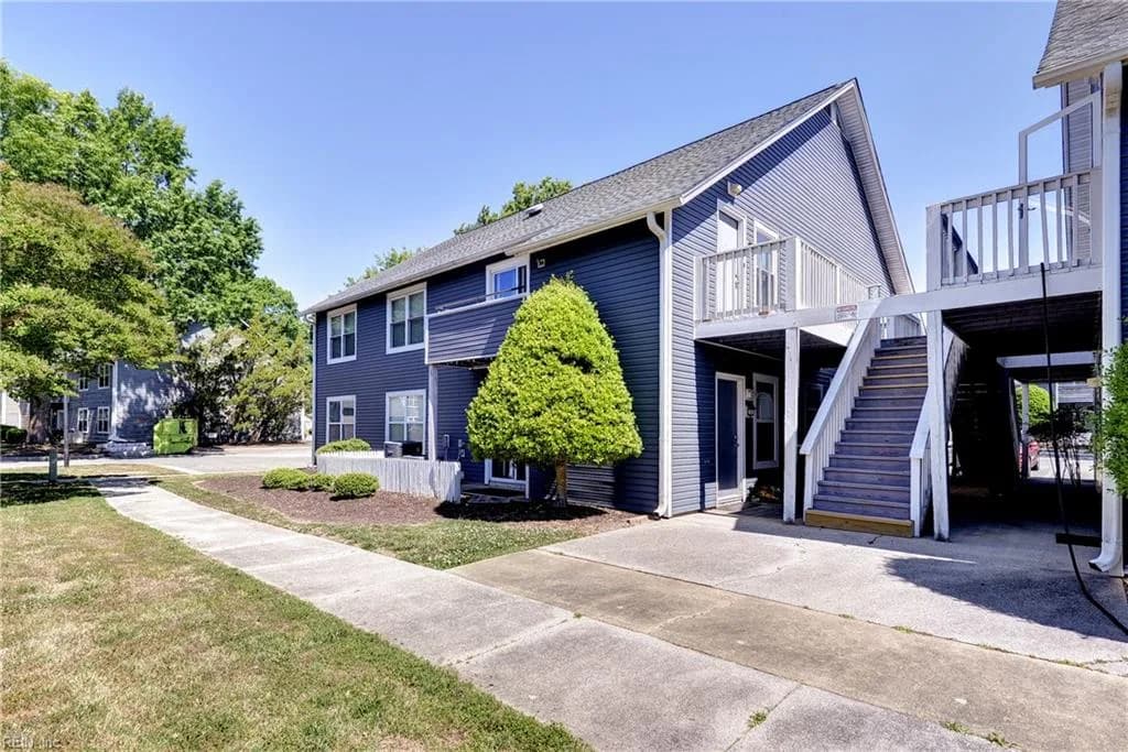 12757 Saint James PL #F, NEWPORTNEWS VA 23602 - Photo 2