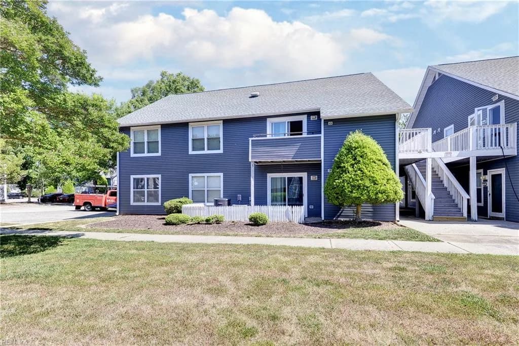 12757 Saint James PL #F, NEWPORTNEWS VA 23602 - Photo 3