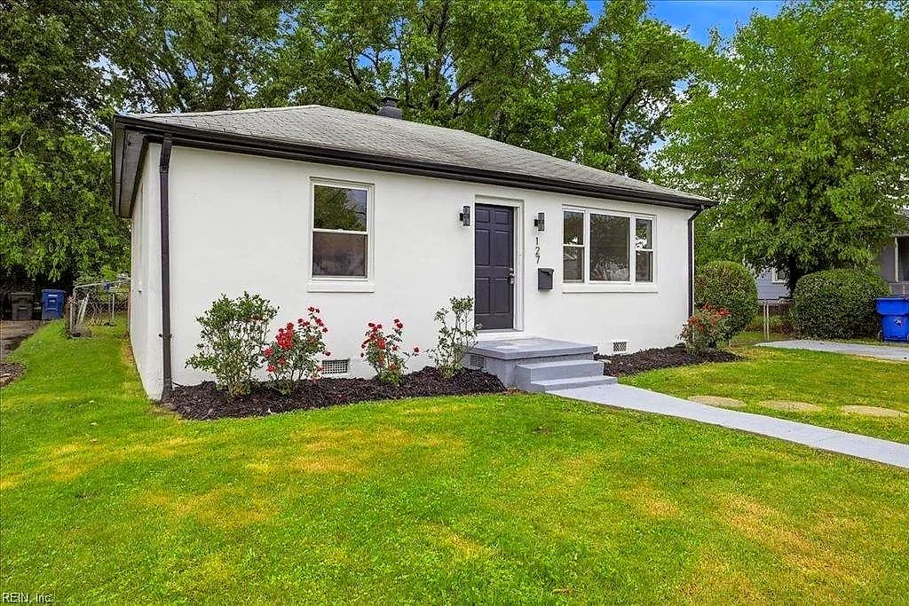 127 Mapleshade AVE, Norfolk — 2 bed Residential, 1,012 sqft