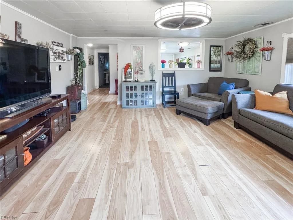 710 Osborn AVE, CHESAPEAKE VA 23325 - Photo 5