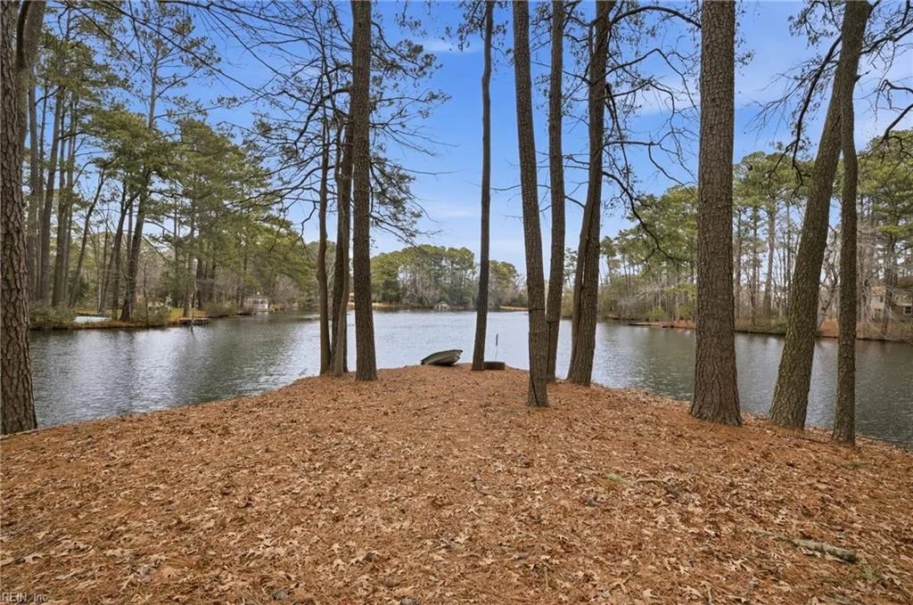 2452 Laurel Cove DR, VIRGINIABEACH VA 23454