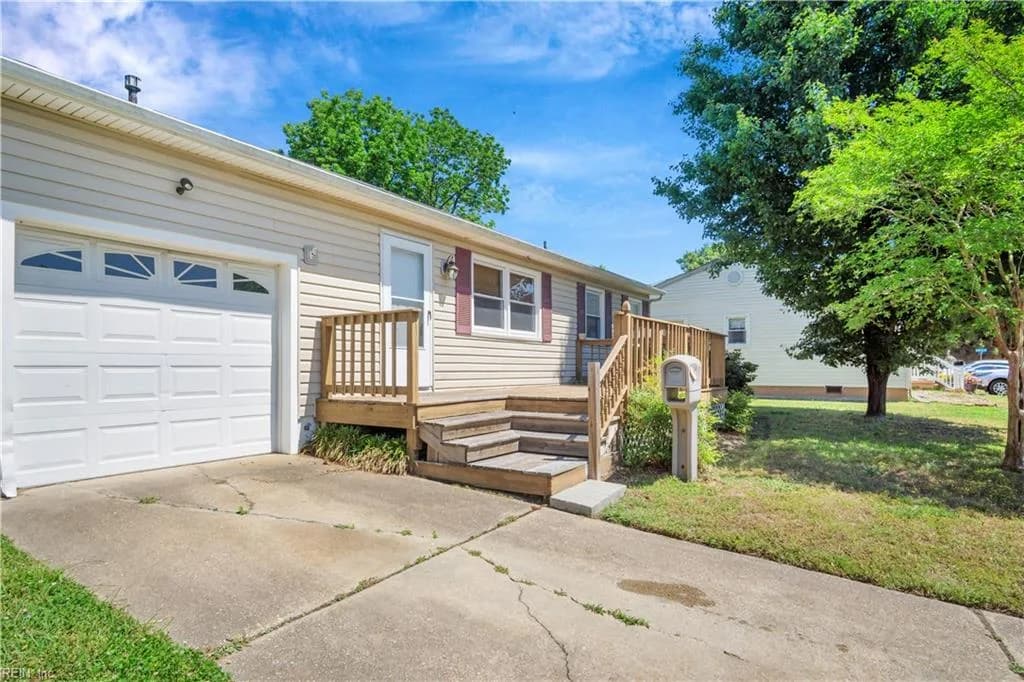 5104 Hazelwood RD, HAMPTON VA 23605 - Photo 3