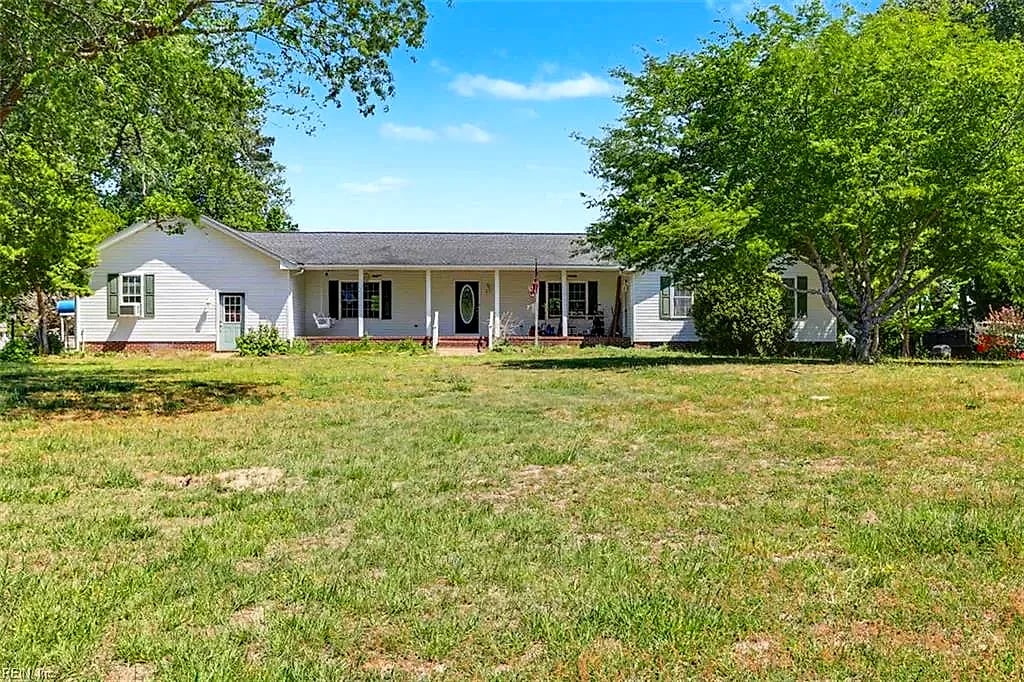 8237 Spring Hill Farm RD, Gloucester — 4 bed Residential, 3,262 sqft