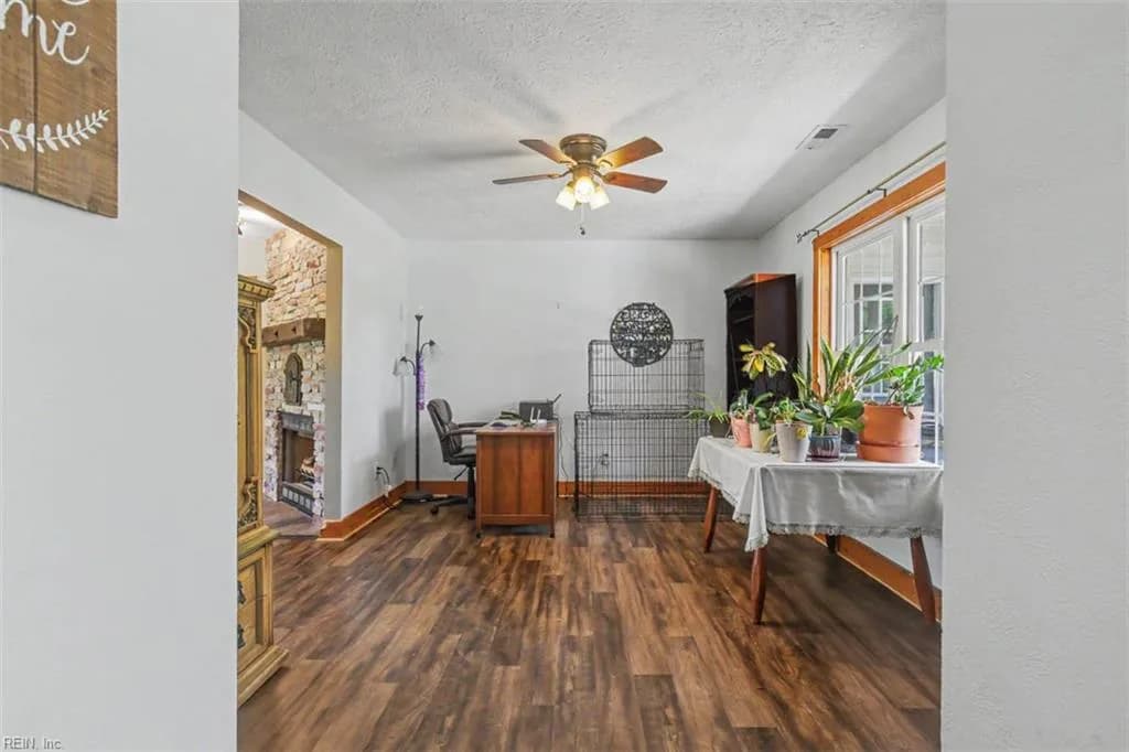 8237 Spring Hill Farm RD, GLOUCESTER VA 23061 - Photo 4