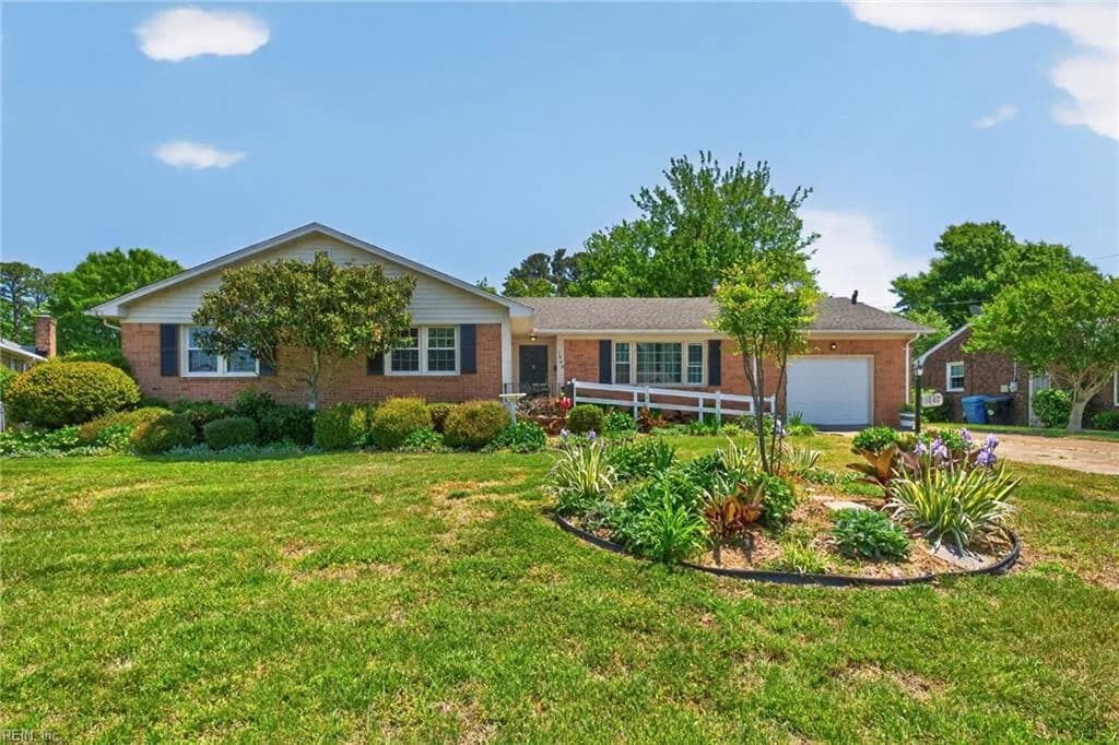 1040 Ewell RD, VIRGINIABEACH VA 23455 - Photo 2