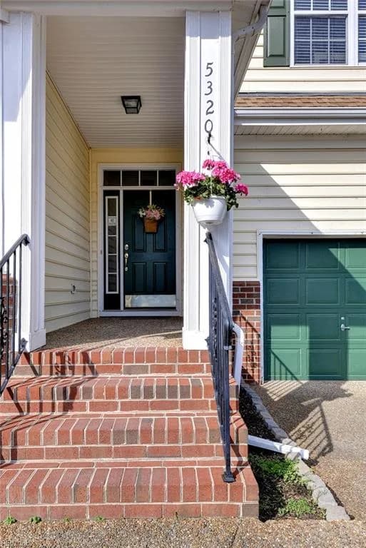 5320 Queen Bishop LN, WILLIAMSBURG VA 23185 - Photo 4