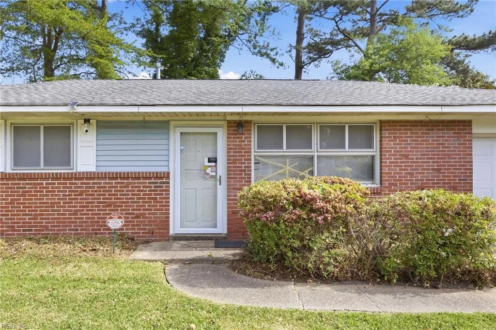 1109 Santeetlah AVE, CHESAPEAKE VA 23325 - Photo 2